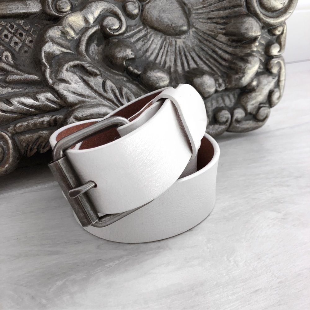 🆕DOWNTOWN White Leather Belt